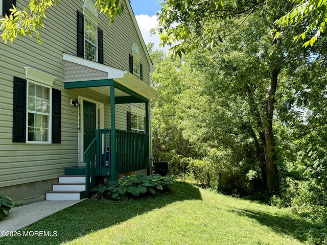 48 Messenger Court, Toms River, NJ 08753