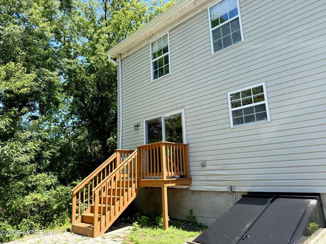 48 Messenger Court, Toms River, NJ 08753