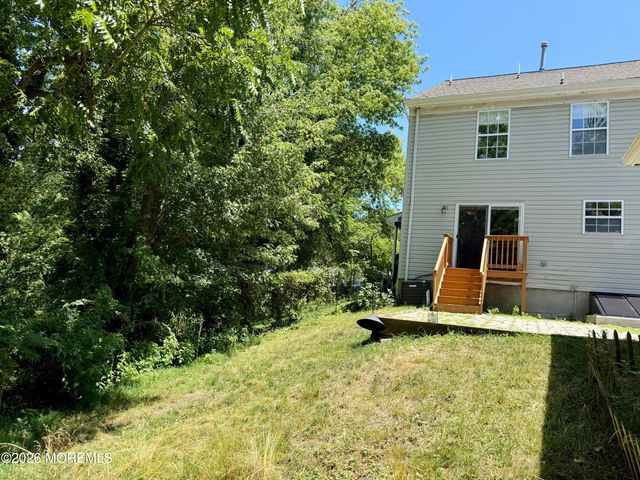 48 Messenger Court, Toms River, NJ 08753