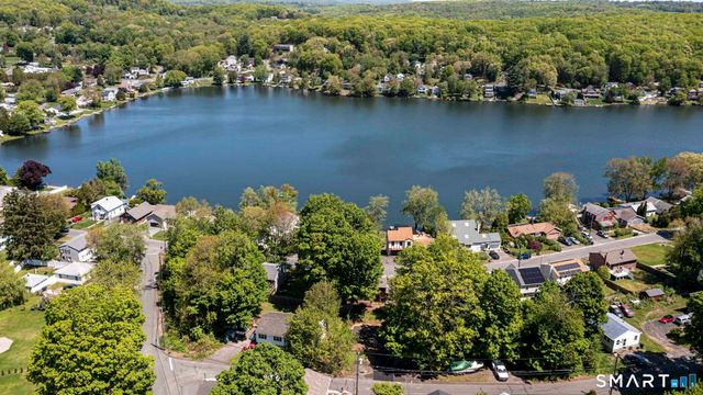 24 West Lakeview Road, Plymouth, CT 06782