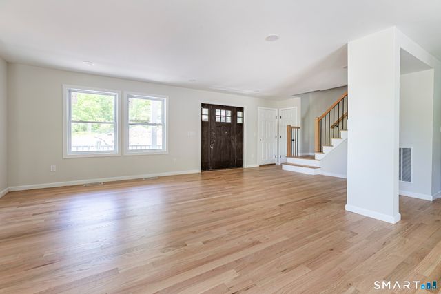 24 West Lakeview Road, Plymouth, CT 06782