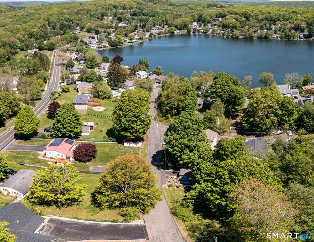 24 West Lakeview Road, Plymouth, CT 06782