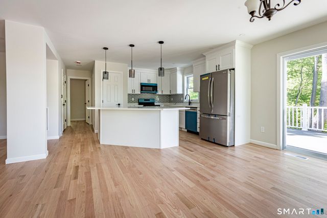 24 West Lakeview Road, Plymouth, CT 06782