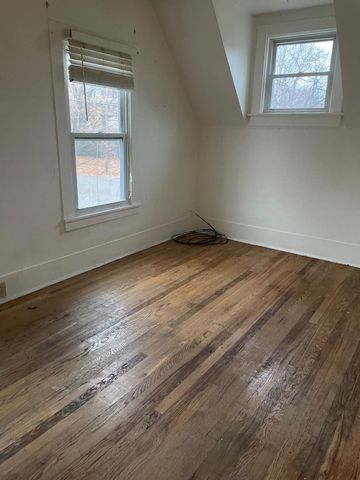 522 Walnut Street, Three Rivers, MI 49093