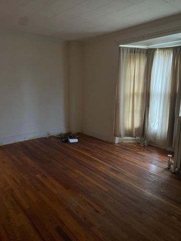 522 Walnut Street, Three Rivers, MI 49093