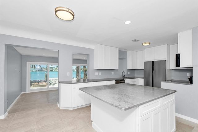 9020 GULF BOULEVARD, St Pete Beach, FL 33706