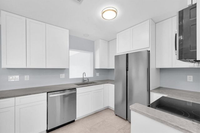 9020 GULF BOULEVARD, St Pete Beach, FL 33706