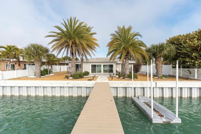 9020 GULF BOULEVARD, St Pete Beach, FL 33706