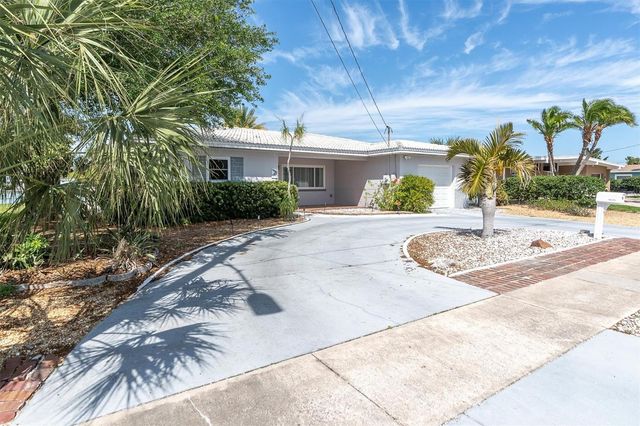 9020 GULF BOULEVARD, St Pete Beach, FL 33706