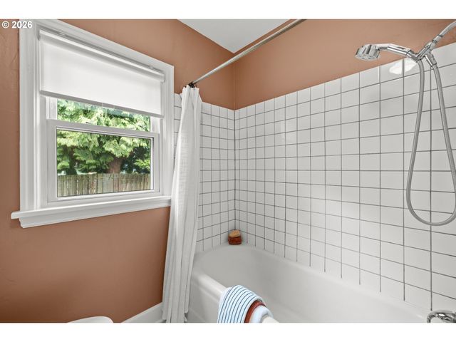 5615 Ne 14TH Ave, Portland, OR 97211