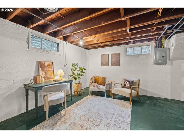5615 Ne 14TH Ave, Portland, OR 97211