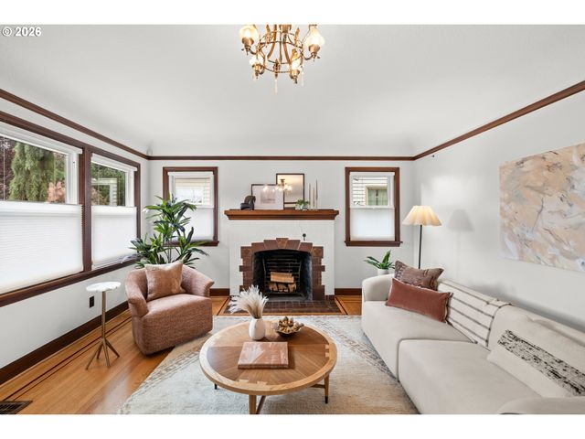 5615 Ne 14TH Ave, Portland, OR 97211