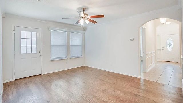 6414 Valleybrooke Court, Arlington, TX 76001