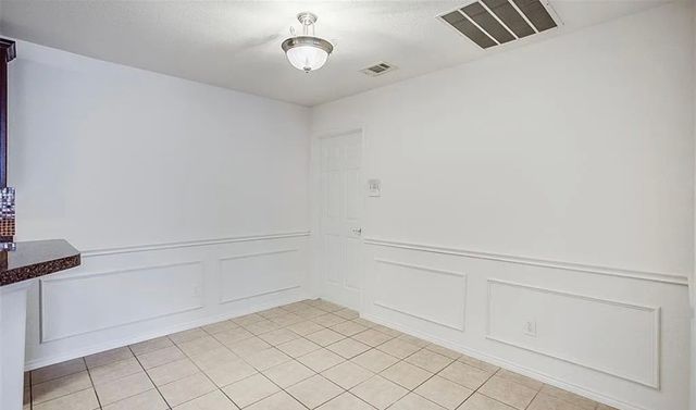 6414 Valleybrooke Court, Arlington, TX 76001