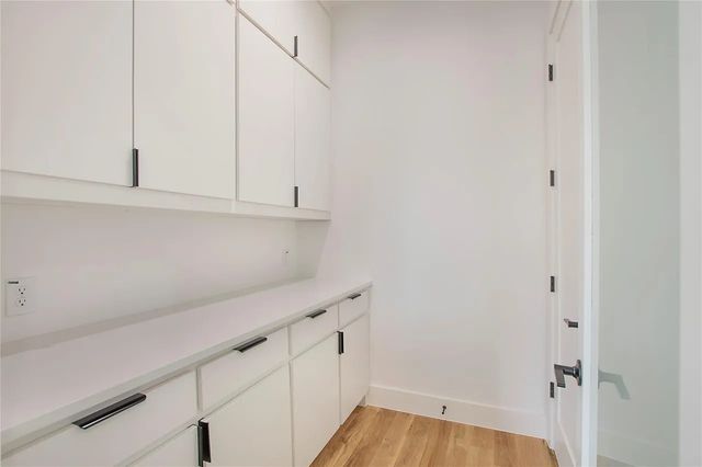 425 Whispering Way, Red Oak, TX 75154