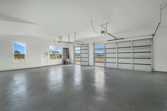 425 Whispering Way, Red Oak, TX 75154