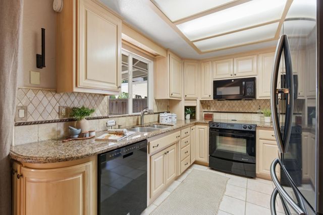 6578 Skyview Dr, Orangevale, CA 95662
