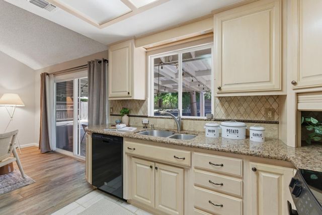 6578 Skyview Dr, Orangevale, CA 95662
