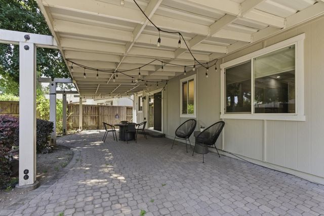 6578 Skyview Dr, Orangevale, CA 95662