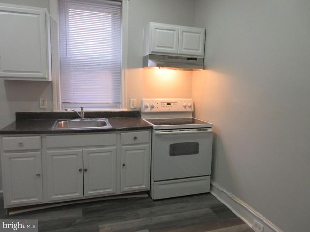 3646 N 8TH ST, Philadelphia, PA 19140