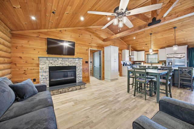 594 Shawnee Trail, Chatsworth, GA 30705