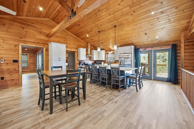 594 Shawnee Trail, Chatsworth, GA 30705