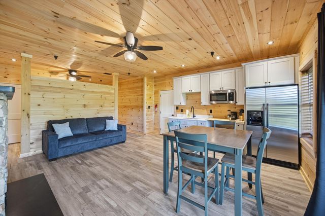 594 Shawnee Trail, Chatsworth, GA 30705