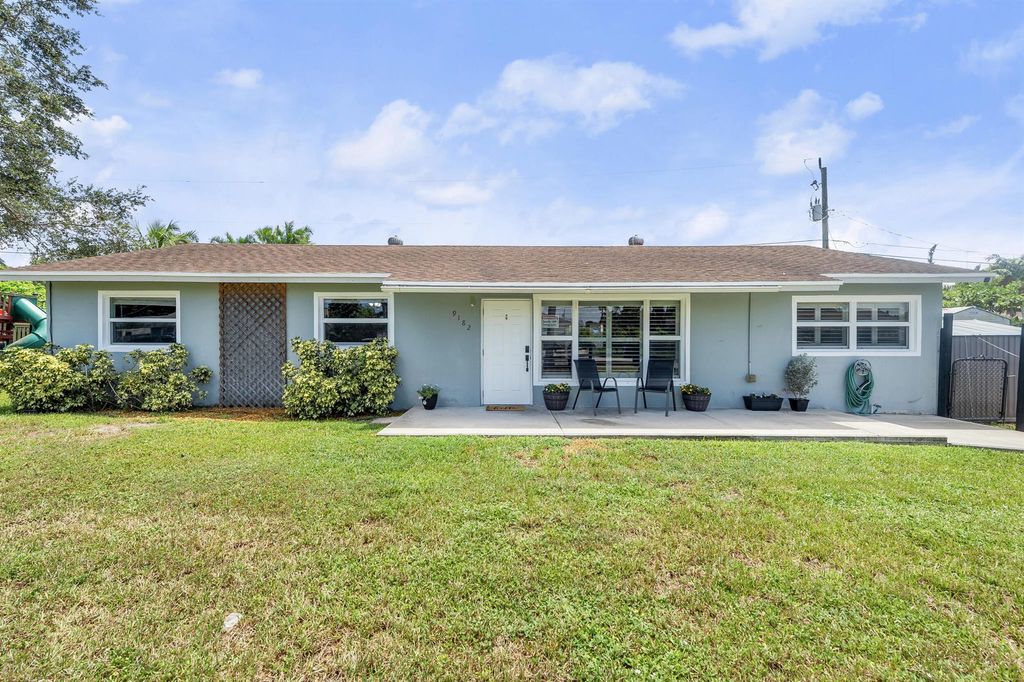 9182 Lantern Drive, Lake Worth, FL 33467