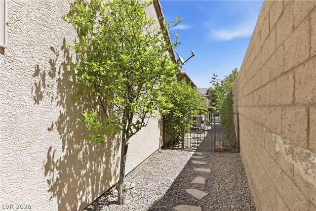 2325 Orangeburg Place, Henderson, NV 89044