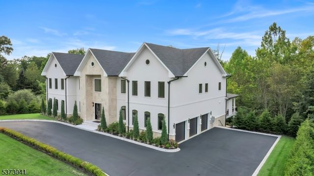 39 Westmount Dr, Livingston Twp., NJ 07039