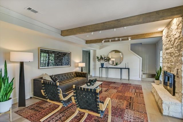 1923 Cypress PT W, Austin, TX 78746