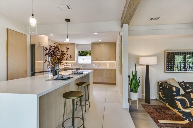 1923 Cypress PT W, Austin, TX 78746