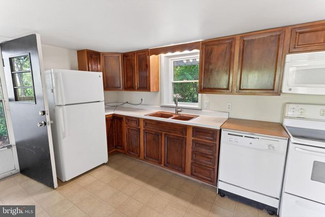 28266 RIVERSIDE DR, Fruitland, MD 21826