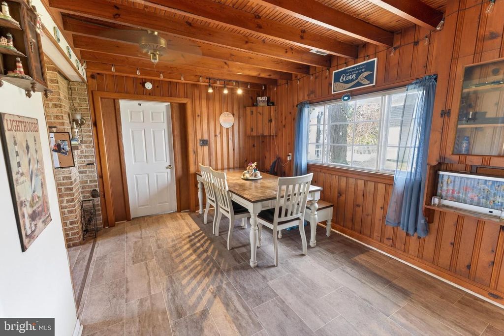 Image 13 of property listing at 28266 RIVERSIDE DR, Fruitland, MD 21826