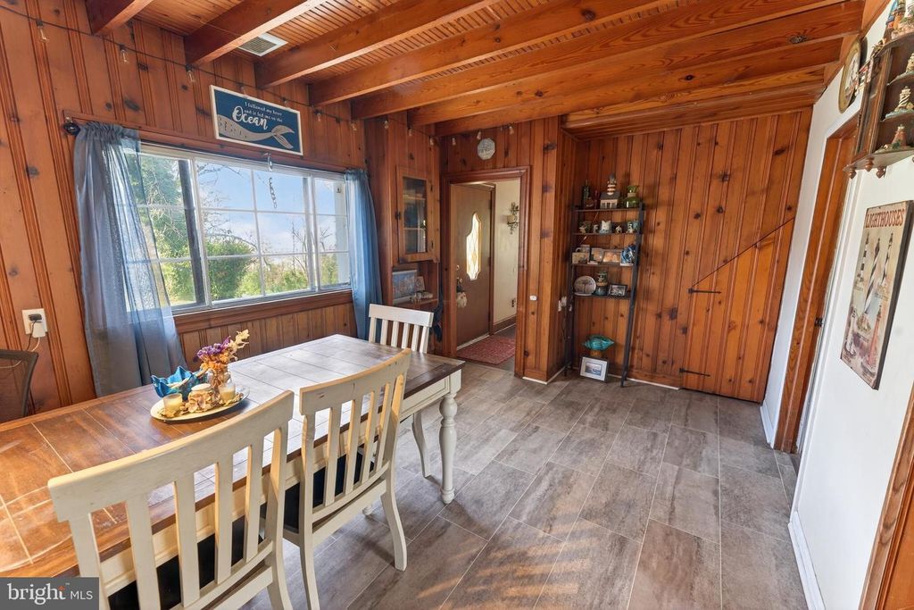 Image 14 of property listing at 28266 RIVERSIDE DR, Fruitland, MD 21826