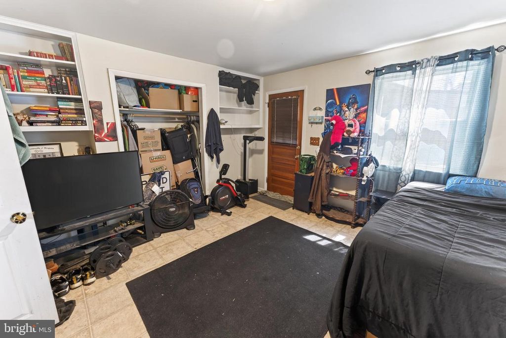 Image 25 of property listing at 28266 RIVERSIDE DR, Fruitland, MD 21826