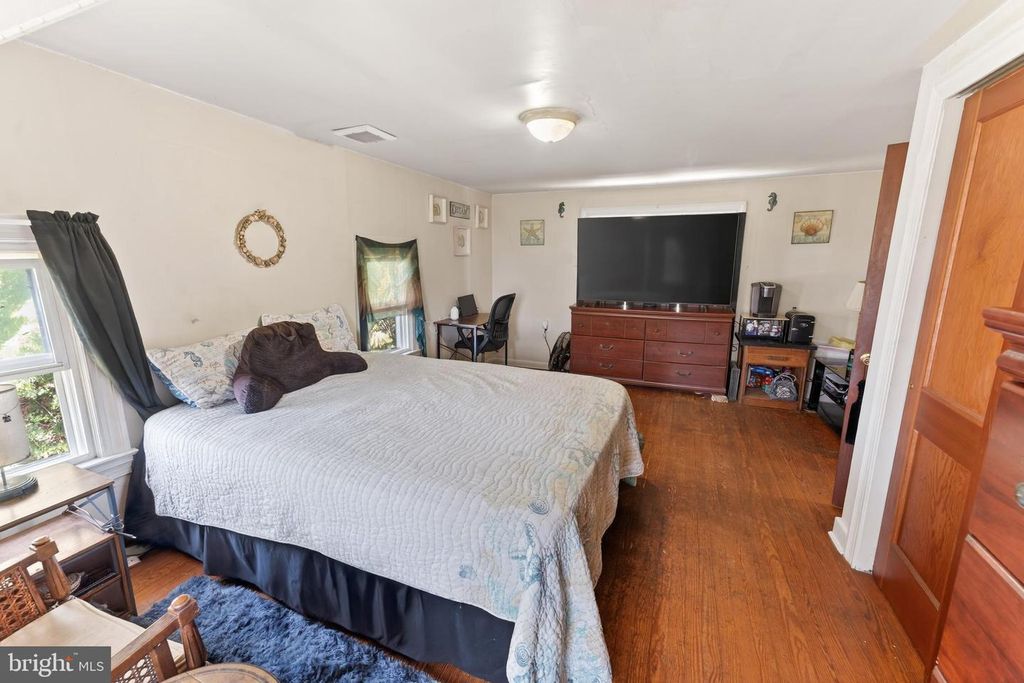 Image 31 of property listing at 28266 RIVERSIDE DR, Fruitland, MD 21826