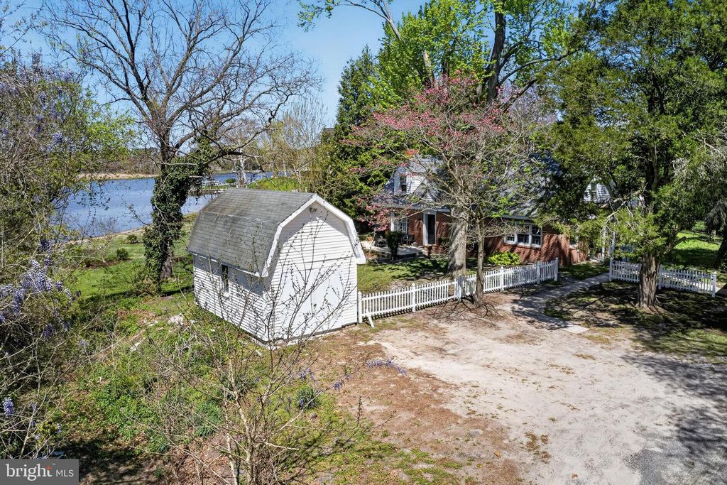 Image 52 of property listing at 28266 RIVERSIDE DR, Fruitland, MD 21826