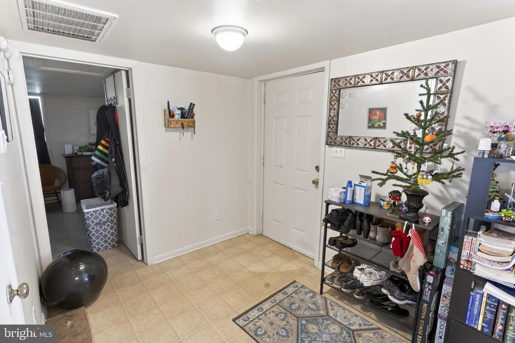 Image 59 of property listing at 28266 RIVERSIDE DR, Fruitland, MD 21826