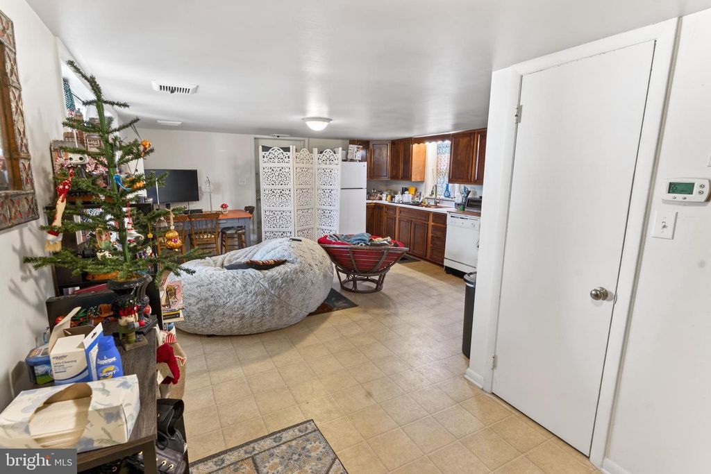 Image 61 of property listing at 28266 RIVERSIDE DR, Fruitland, MD 21826