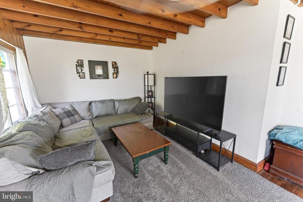 Image 9 of property listing at 28266 RIVERSIDE DR, Fruitland, MD 21826