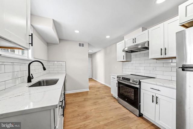 232 S 5TH ST, Oxford, PA 19363