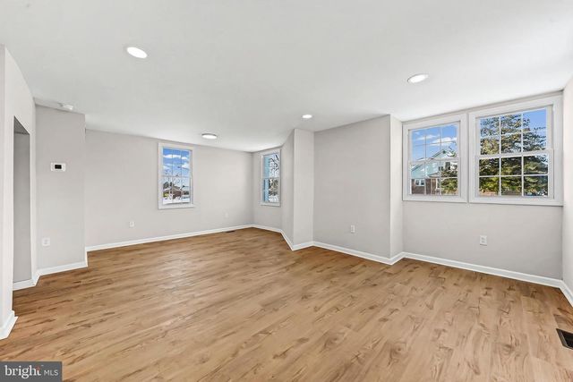 232 S 5TH ST, Oxford, PA 19363