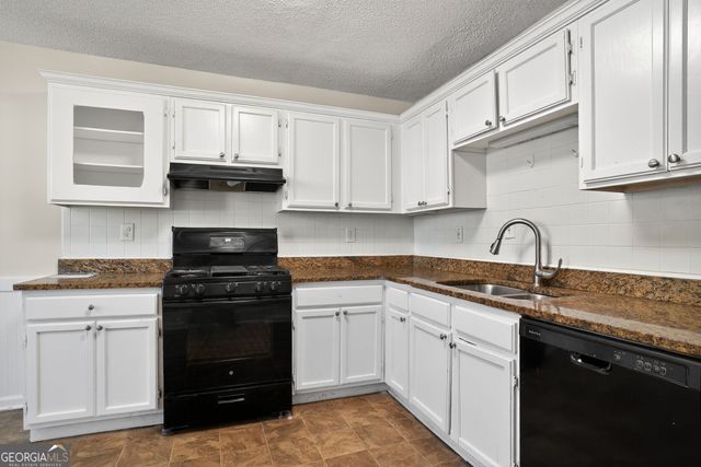 3713 Red Rose Court, Loganville, GA 30052