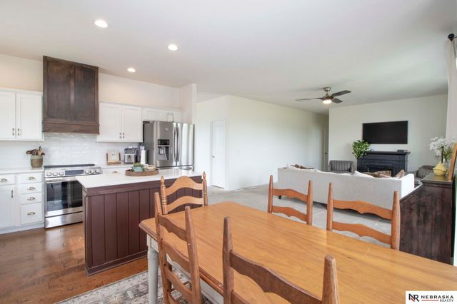 10348 White Pine Road, Lincoln, NE 68527