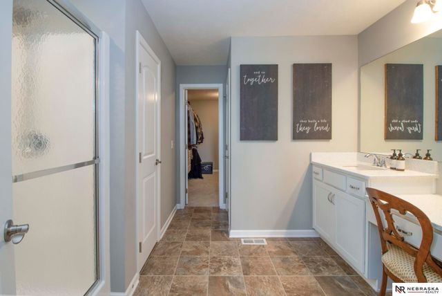 10348 White Pine Road, Lincoln, NE 68527
