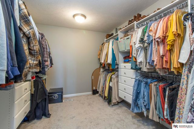 10348 White Pine Road, Lincoln, NE 68527