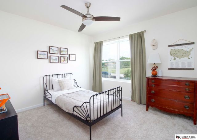 10348 White Pine Road, Lincoln, NE 68527