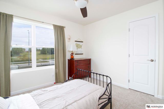 10348 White Pine Road, Lincoln, NE 68527
