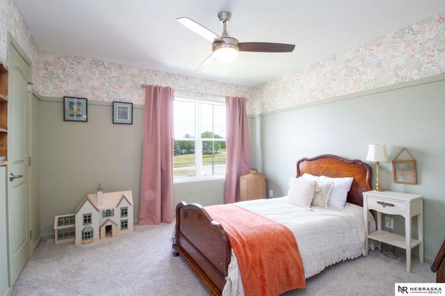 10348 White Pine Road, Lincoln, NE 68527